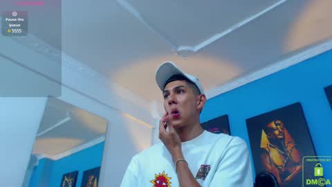 Snapshot of calavalerio chatting on January 28, 8:26 pm Valerio online show from January 28, 8:26 pm