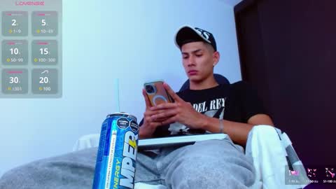 Snapshot of calavalerio chatting on March 10, 8:01 pm Valerio online show from March 10, 8:01 pm