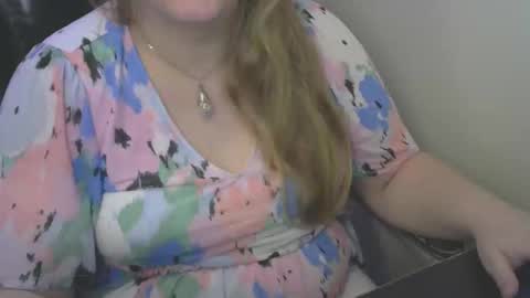 Calie online show from May 15, 11:45 pm