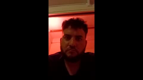 caliboy01990872 online show from March 26, 8:42 am