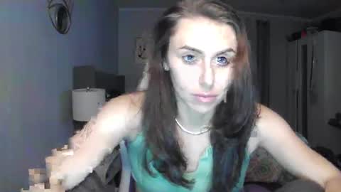 Snapshot of calicambri chatting on January 25, 12:27 am The Cali Cambri online show from January 25, 12:27 am