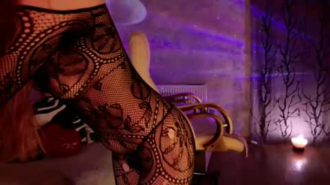 Snapshot of caliente_emperatriz chatting on May 12, 9:56 pm EMPERATRIZ online show from May 12, 9:56 pm