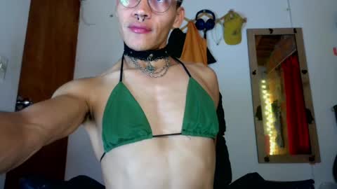 Snapshot of calioppe_10 chatting on June 8, 1:20 am Calioppe 10 online show from June 8, 1:20 am