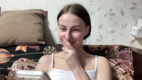 Anna online show from March 9, 8:24 pm