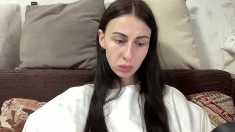 Anna online show from April 2, 10:46 am