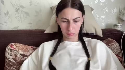 Anna online show from April 7, 7:42 am