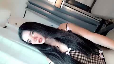 Snapshot of call_me_nina chatting on May 29, 2:09 am call_me_nina online show from May 29, 2:09 am