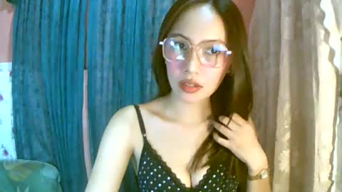 Freya online show from April 13, 11:27 am