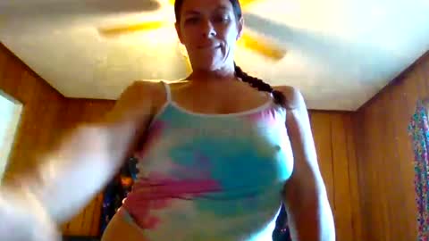 Calli online show from October 8, 5:32 pm