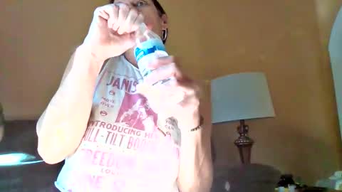 Snapshot of calli_girl420 chatting on February 20, 8:53 pm Calli online show from February 20, 8:53 pm