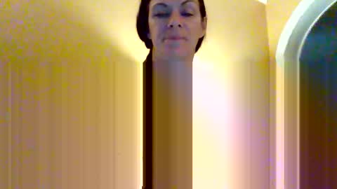 Snapshot of calli_girl420 chatting on March 16, 4:18 am Calli online show from March 16, 4:18 am