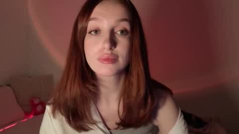 Snapshot of callme_alexa chatting on December 20, 8:27 pm Alexa online show from December 20, 8:27 pm