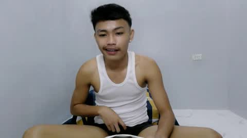 Snapshot of callmebabyceejay_ chatting on April 3, 2:20 am Ceejay online show from April 3, 2:20 am