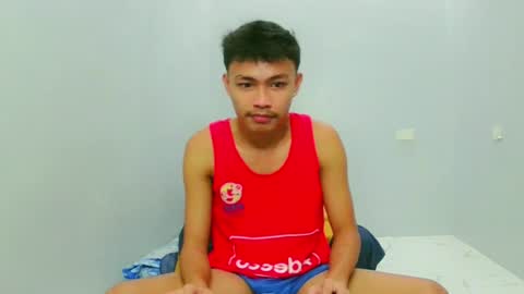 Snapshot of callmebabyceejay_ chatting on April 4, 4:48 pm Ceejay online show from April 4, 4:48 pm