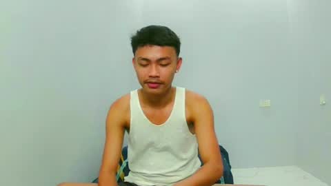 Snapshot of callmebabyceejay_ chatting on April 5, 12:57 pm Ceejay online show from April 5, 12:57 pm