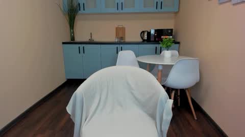 Im Margo where is my Joker  online show from November 21, 1:10 pm