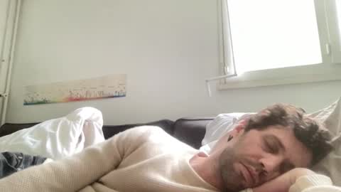 Snapshot of calmetvolupte chatting on October 19, 1:45 pm calmetvolupte online show from October 19, 1:45 pm