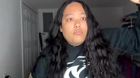 Snapshot of cals9x chatting on February 9, 1:44 am camzxoxox online show from February 9, 1:44 am