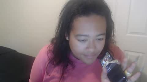 Snapshot of cals9x chatting on November 8, 2:23 am camzxoxox online show from November 8, 2:23 am