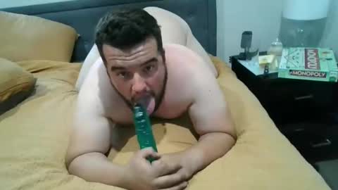Snapshot of calv199812 chatting on December 30, 6:31 am calv199812 online show from December 30, 6:31 am