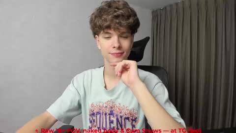 Hey I am Calvin  online show from February 21, 5:14 pm