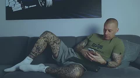 Calvin  online show from February 13, 8:21 am