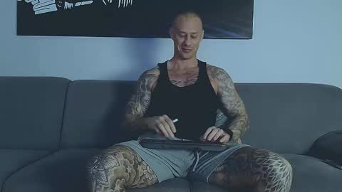 Calvin  online show from February 23, 7:50 am