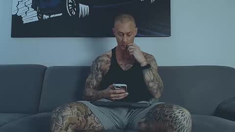 Calvin  online show from February 27, 7:41 am