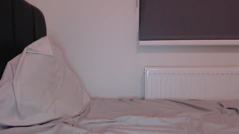 Snapshot of calvinjohnlad chatting on December 7, 6:59 pm Calvinjohnlad online show from December 7, 6:59 pm