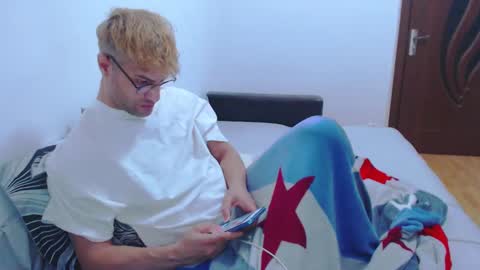 Snapshot of calvinjohnlad chatting on January 19, 7:15 pm Calvinjohnlad online show from January 19, 7:15 pm