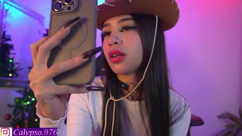 Calypso and Kayla online show from December 28, 3:26 pm
