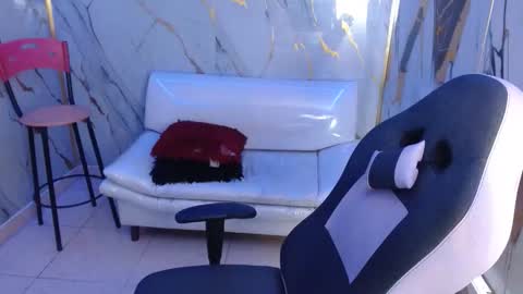 cam_xman online show from March 3, 1:06 pm