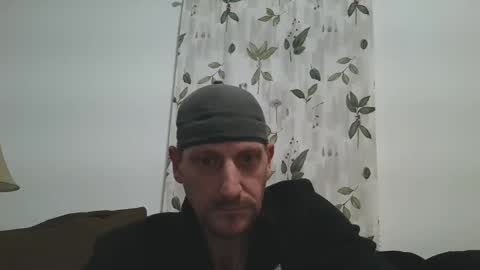 Chillaxin lets talk  online show from December 31, 9:31 am