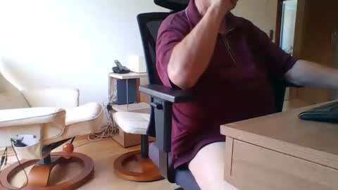 Snapshot of camcologne chatting on September 18, 11:56 am camcologne online show from September 18, 11:56 am