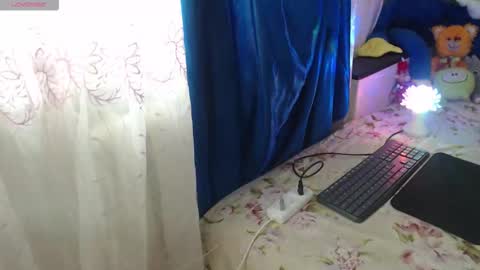 CamDiva1 online show from March 1, 6:04 am