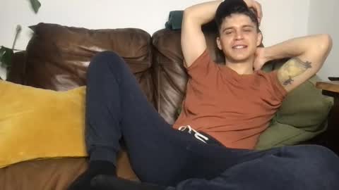 CamDoAttitude online show from April 16, 9:39 pm