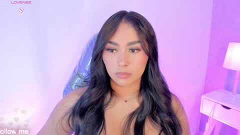 Camelia Smith online show from April 18, 5:33 am