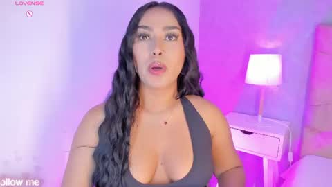 Snapshot of cameliaa_smiith chatting on June 23, 4:54 am Camelia Smith online show from June 23, 4:54 am
