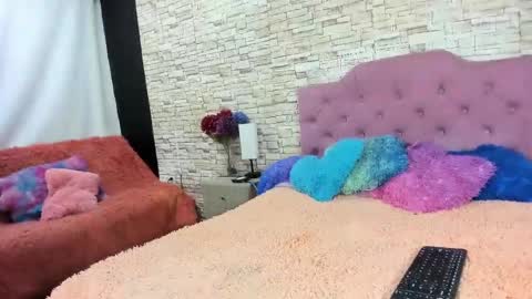 Snapshot of cameron_april chatting on November 13, 11:42 am cameron_april online show from November 13, 11:42 am