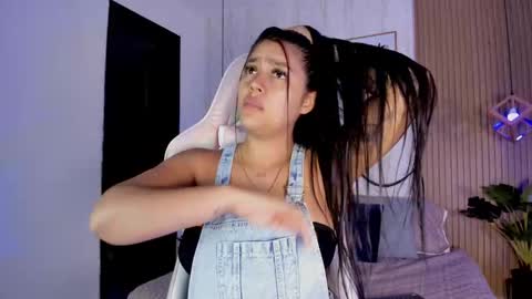 Snapshot of cameroncollinss chatting on October 13, 7:36 pm Cameron online show from October 13, 7:36 pm