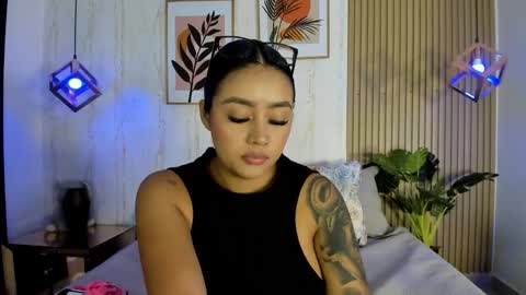 Snapshot of cameroncollinss chatting on November 14, 12:20 am Cameron online show from November 14, 12:20 am