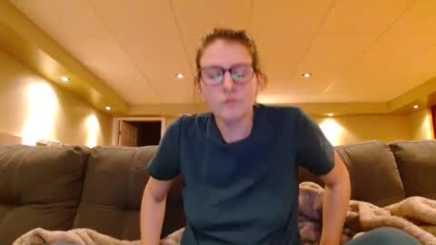 Snapshot of camforfunmoment chatting on January 17, 1:36 am camforfunmoment online show from January 17, 1:36 am