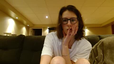 Snapshot of camforfunmoment chatting on March 6, 1:16 am camforfunmoment online show from March 6, 1:16 am