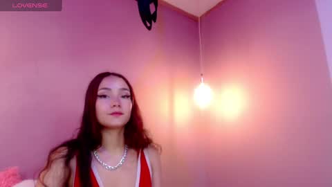 Cami online show from January 17, 8:00 pm