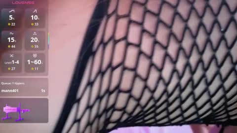Snapshot of cami_sweet_99 chatting on June 5, 9:20 pm cami_sweet_99 online show from June 5, 9:20 pm