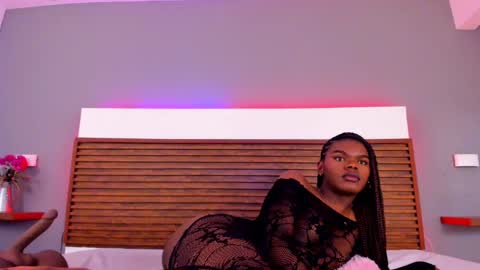 camiestrada online show from December 28, 10:13 pm