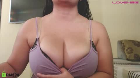 Snapshot of camiilahotxxx chatting on February 13, 3:19 pm Camila online show from February 13, 3:19 pm