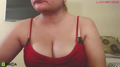 Snapshot of camiilahotxxx chatting on February 16, 2:57 pm Camila online show from February 16, 2:57 pm