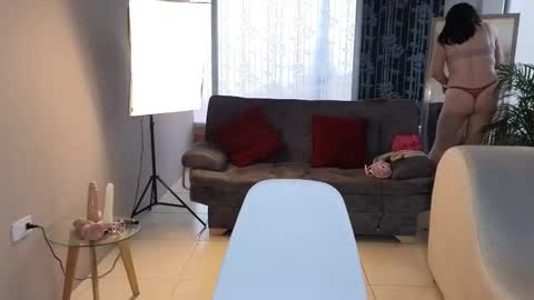 Camil online show from December 28, 2:21 pm