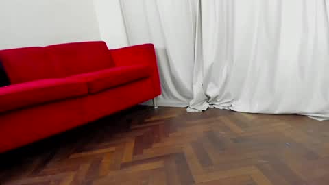 Snapshot of camila_berk chatting on December 12, 6:25 am Cami online show from December 12, 6:25 am